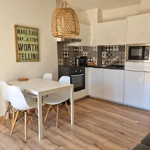  Apartment Un Balcon Sur Les Toits D'aix France